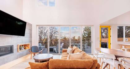 New! Bearadise ~ Stylish Mountain Retreat