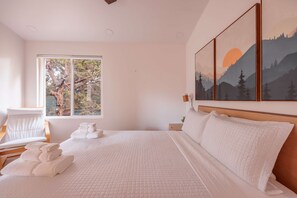 4 bedrooms, WiFi, bed sheets