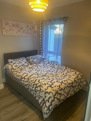 3 bedrooms, iron/ironing board, internet, bed sheets - Fully refurbished house Belfast (Belfast)