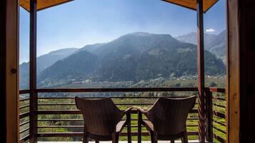 Quarto casal luxo, vista para a colina | Terraço/pátio