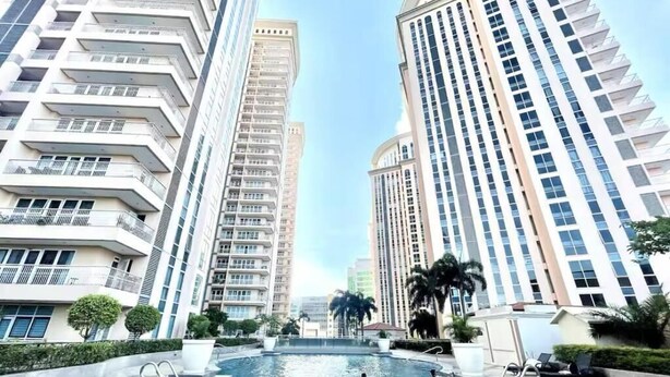 Pool - AdahkuMaya Luxury Suites (Bgc Taguig City)