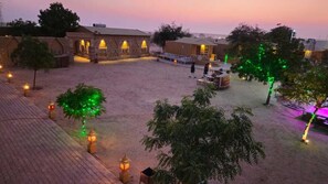 ด้านหน้าที่พัก