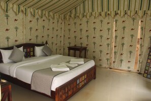 Tenda de campanya, vistes al desert | Wifi gratuïta