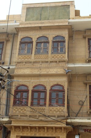 Façana frontal de l'allotjament