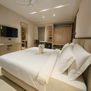Deluxe Double Room | Desk, free WiFi