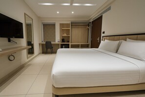 Deluxe Double Room | Desk, free WiFi