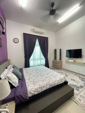 4 bedrooms, iron/ironing board, internet