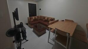 Dining - Mountain City Condo Room for Rent in Quezon City (Quezon City)