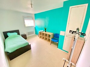 4 Schlafzimmer, Bügeleisen/Bügelbrett, WLAN, Bettwäsche