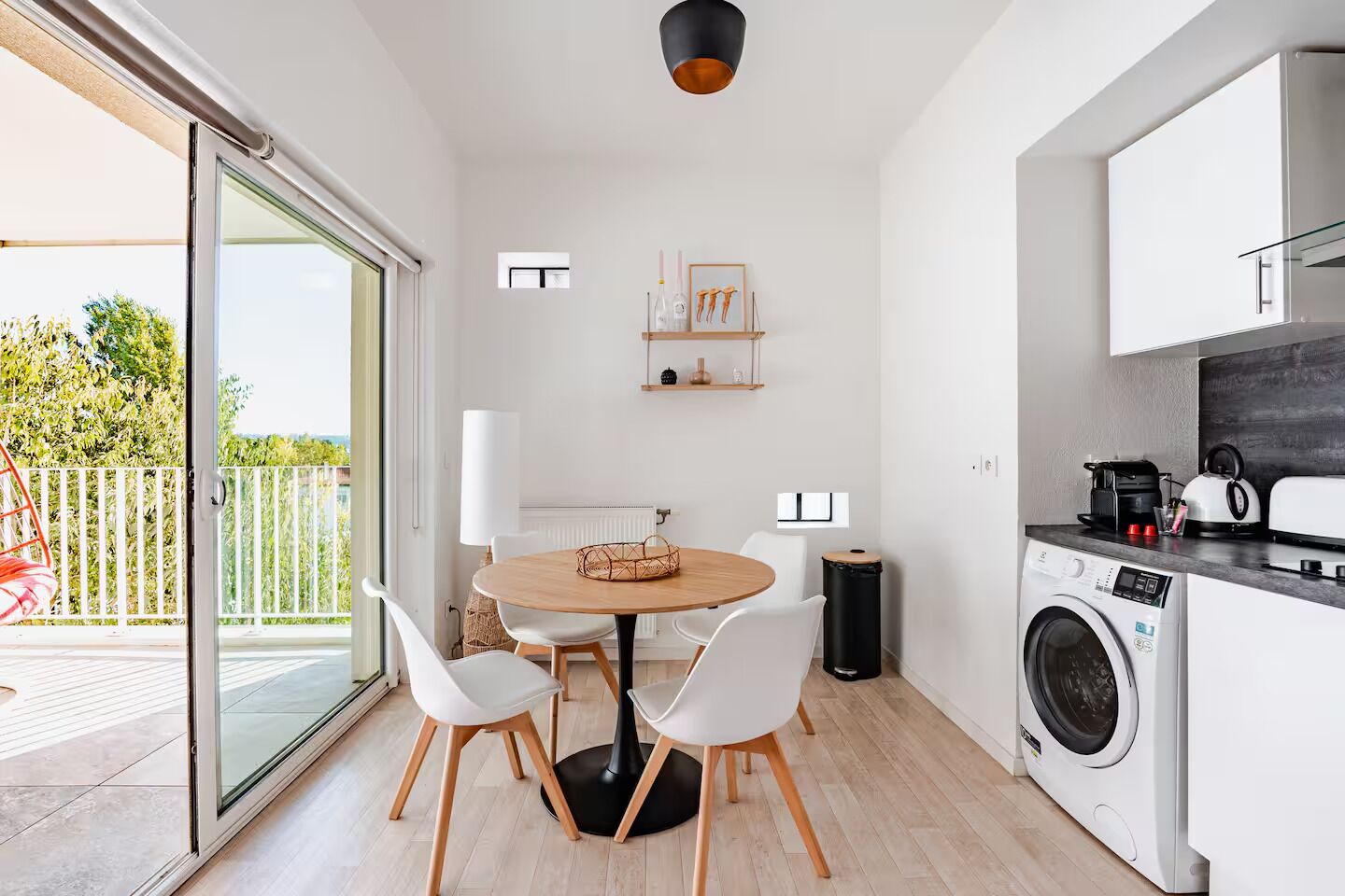 電子レンジ、オーブン、コンロ