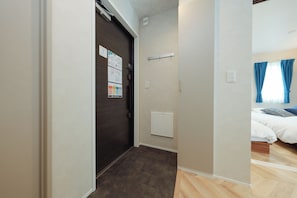 D(8p) | WiFi (無料)