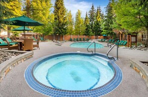 Pool - Luxury 2BR Hilton resort | Base of Blackcomb | Pool, Spa, Waterslide, Kitchen (Whistler)