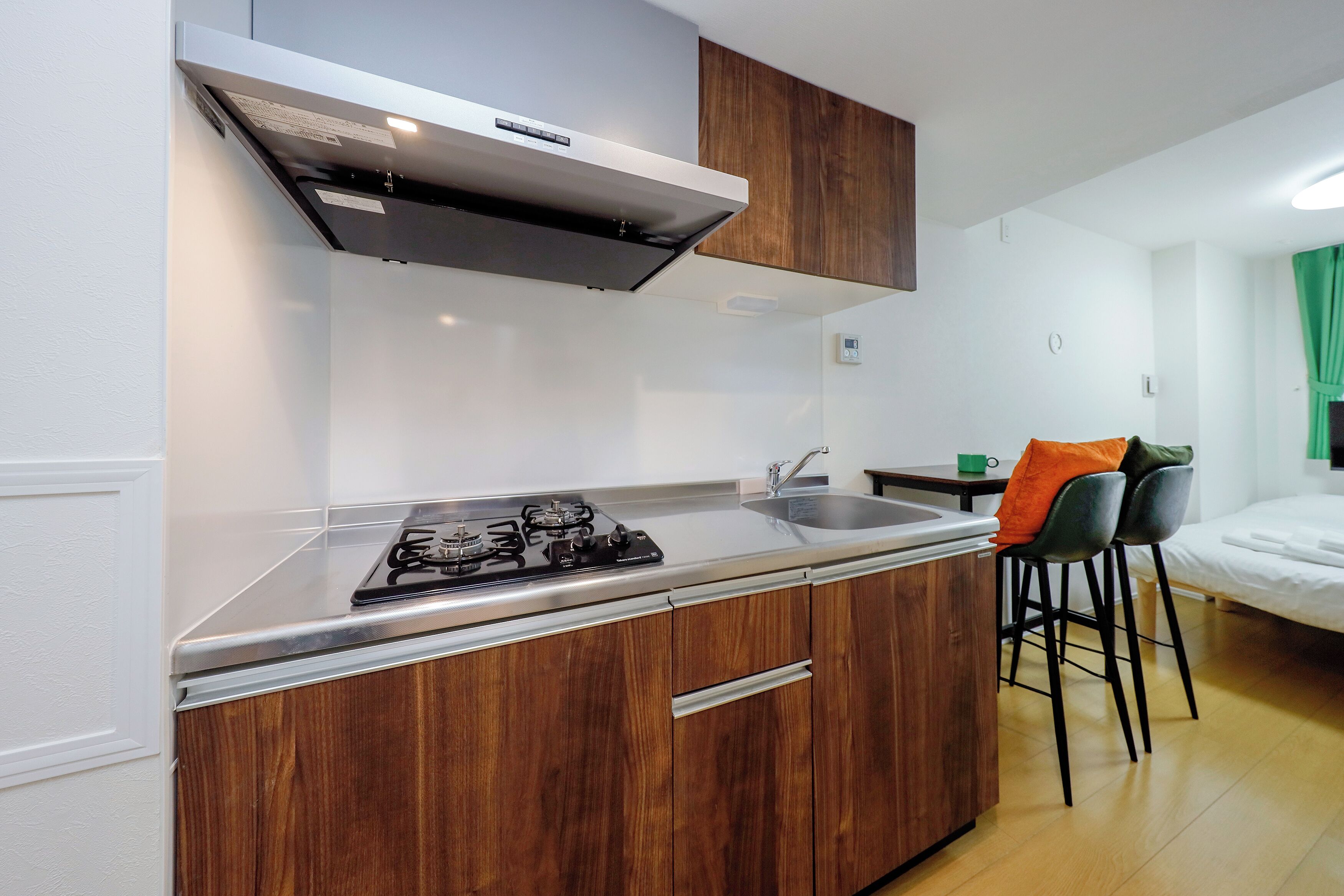 Leilighet | Eget kjøkken | Kjøleskap, mikrobølgeovn, kokeplater og kjøkkenutstyr