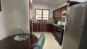 Fridge, microwave - Cozy apartment in Piantini city center (Santo Domingo)