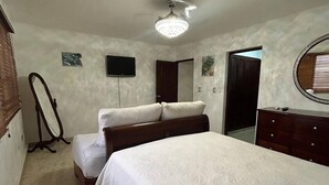 2 bedrooms, iron/ironing board, Internet, bed sheets - Cozy apartment in Piantini city center (Santo Domingo)