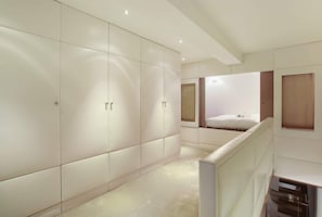 1 soverom, strykejern/-brett, internettilgang og sengetøy