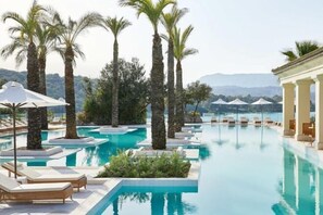 Outdoor pool - Grecotel Eva Palace (Limni)