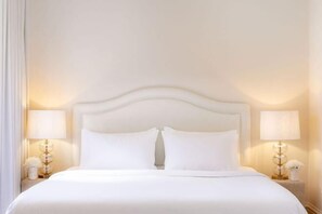 Cribs/infant beds - Grecotel Eva Palace (Limni)