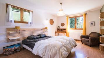 4 bedrooms