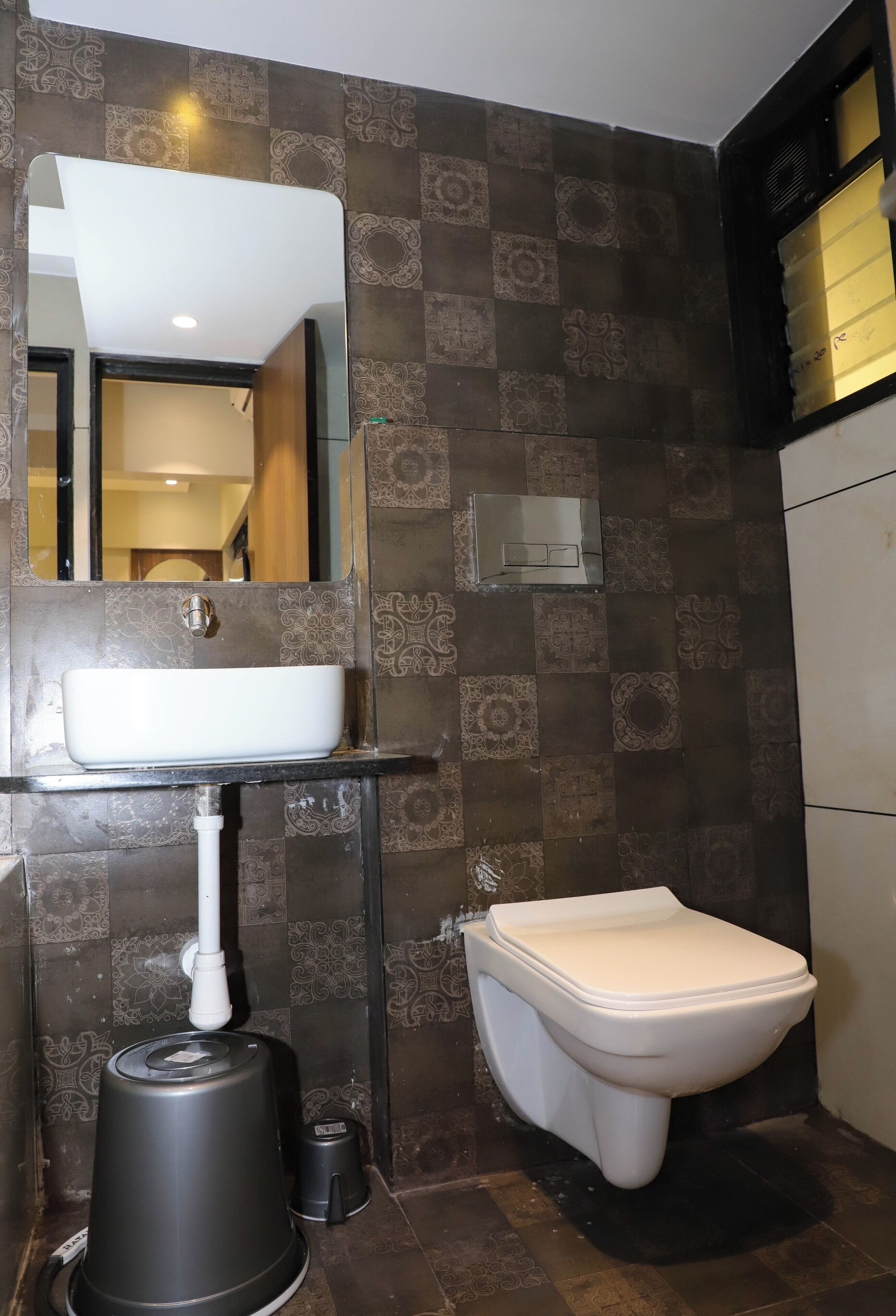 淋浴设施、毛巾、肥皂、洗发水