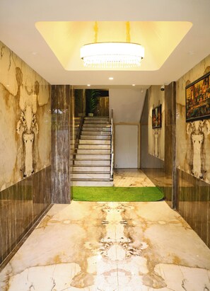 Interior entrance - RK Hotel (Vasai)