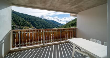 Cozy 2- bedroom Mountain Apartment in Allos.