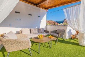 Terrace/patio - Three Bedroom Holiday Home (Tribalj)