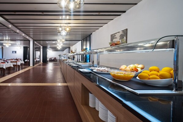 تناول الطعام