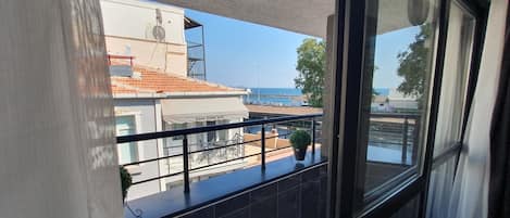 Condo, Balcony, Sea View | In-room safe, blackout drapes, soundproofing, iron/ironing board