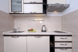 Fridge, microwave, stovetop, toaster - One Bedroom Apartment with Balcony and Sea View 2 (Vrboska)