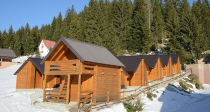 Cozy Berane Stay in Ski Area with On-Site Restaurant - Lux Cottage