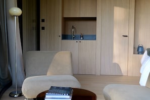 Interior - The LumiPod Suite - Haras de Castellane - Swimming pool - In the heart of Provence (Pertuis)
