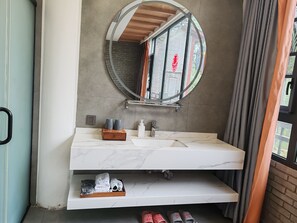 Bathroom - Qichi Waterfront B&B Hotel (Luoyang)