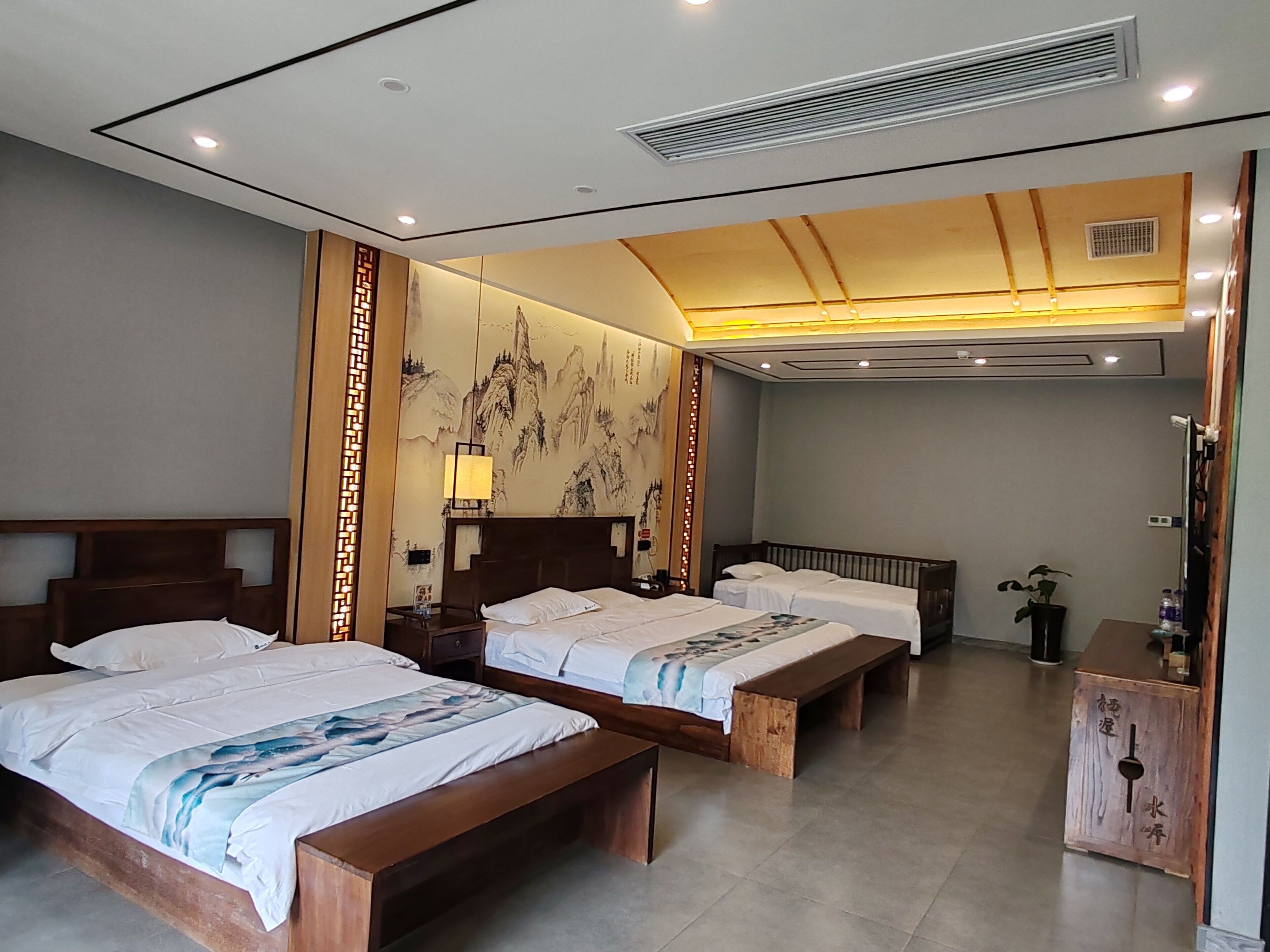 奢華三床家庭房 | 遮光布/窗簾、隔音、熨斗/熨衣板、免費無線上網