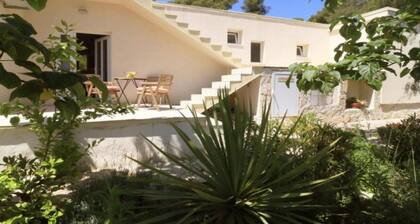 Four Bedroom Holiday Home with Pool