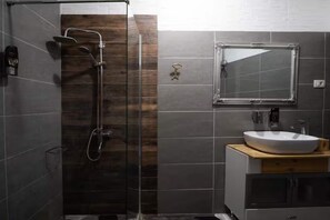 Douche, séchoir à cheveux