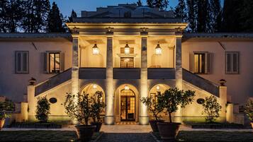 Bagian depan properti