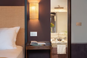 Panoramic Suite, Terrace | Minibar, in-room safe, desk, soundproofing - Fattoria di Vegi (Castellina in Chianti)