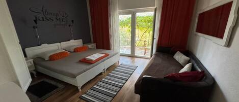 2 bedrooms, free WiFi