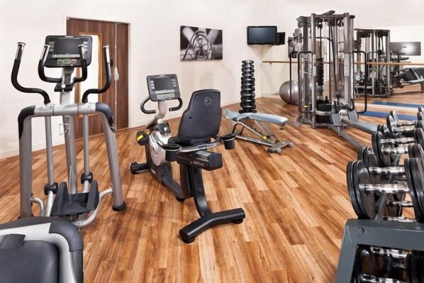 Fitness facility - Courtyard Paris Arcueil (Arcueil)