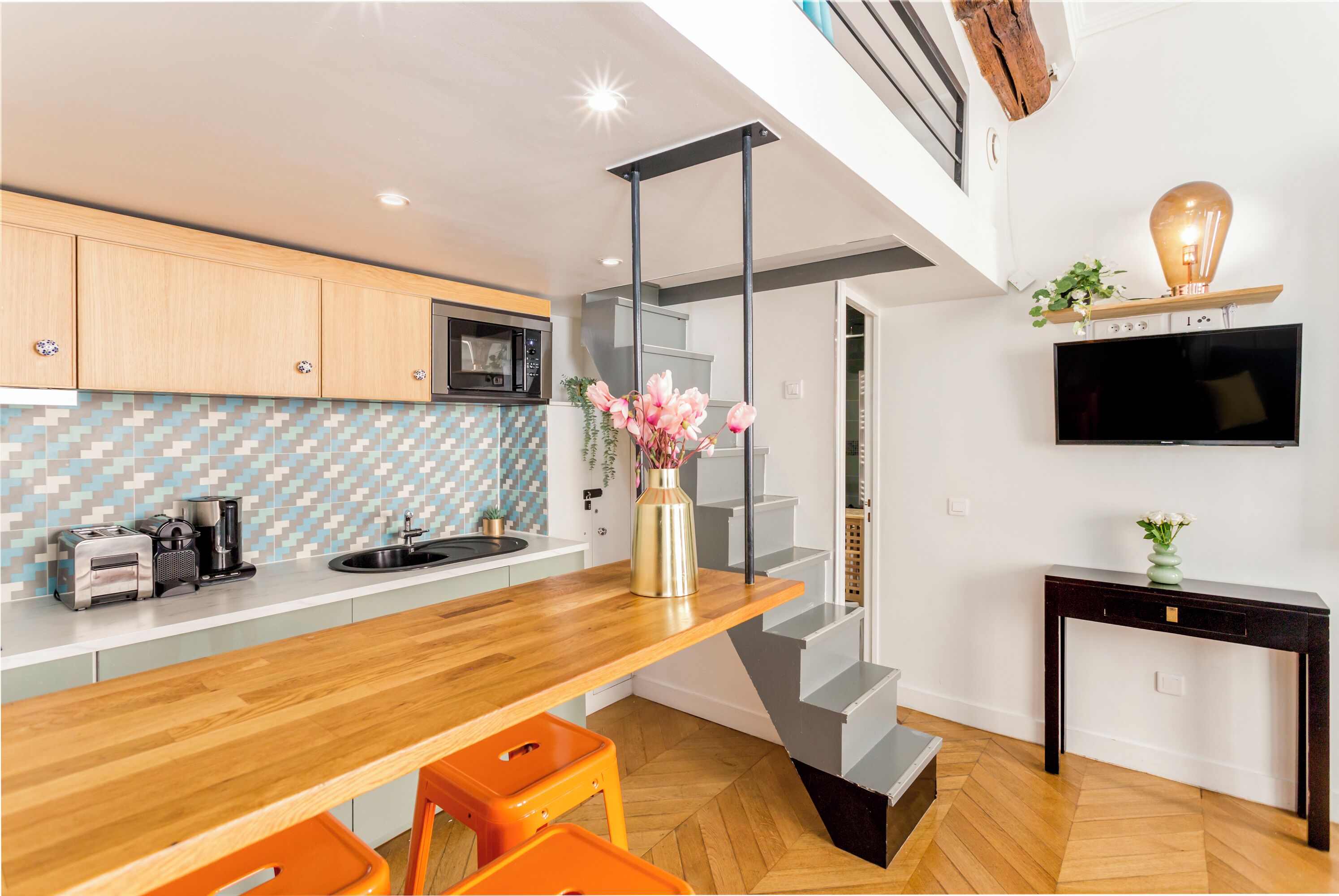 Apartment | Private kitchen | Fridge, microwave, stovetop, espresso maker