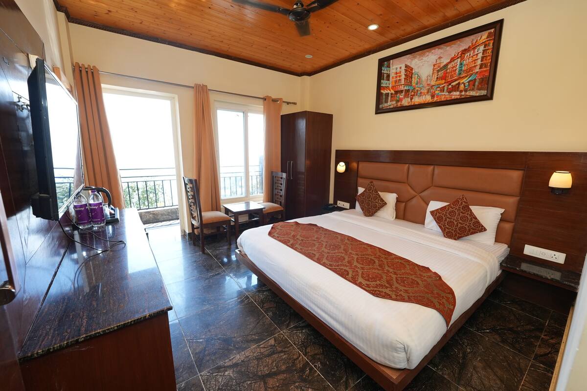 Classic Double or Twin Room, Balcony, Hill View | Blackout curtains, soundproofing, iron/ironing board, free WiFi