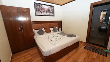 Blackout drapes, soundproofing, iron/ironing board, free WiFi