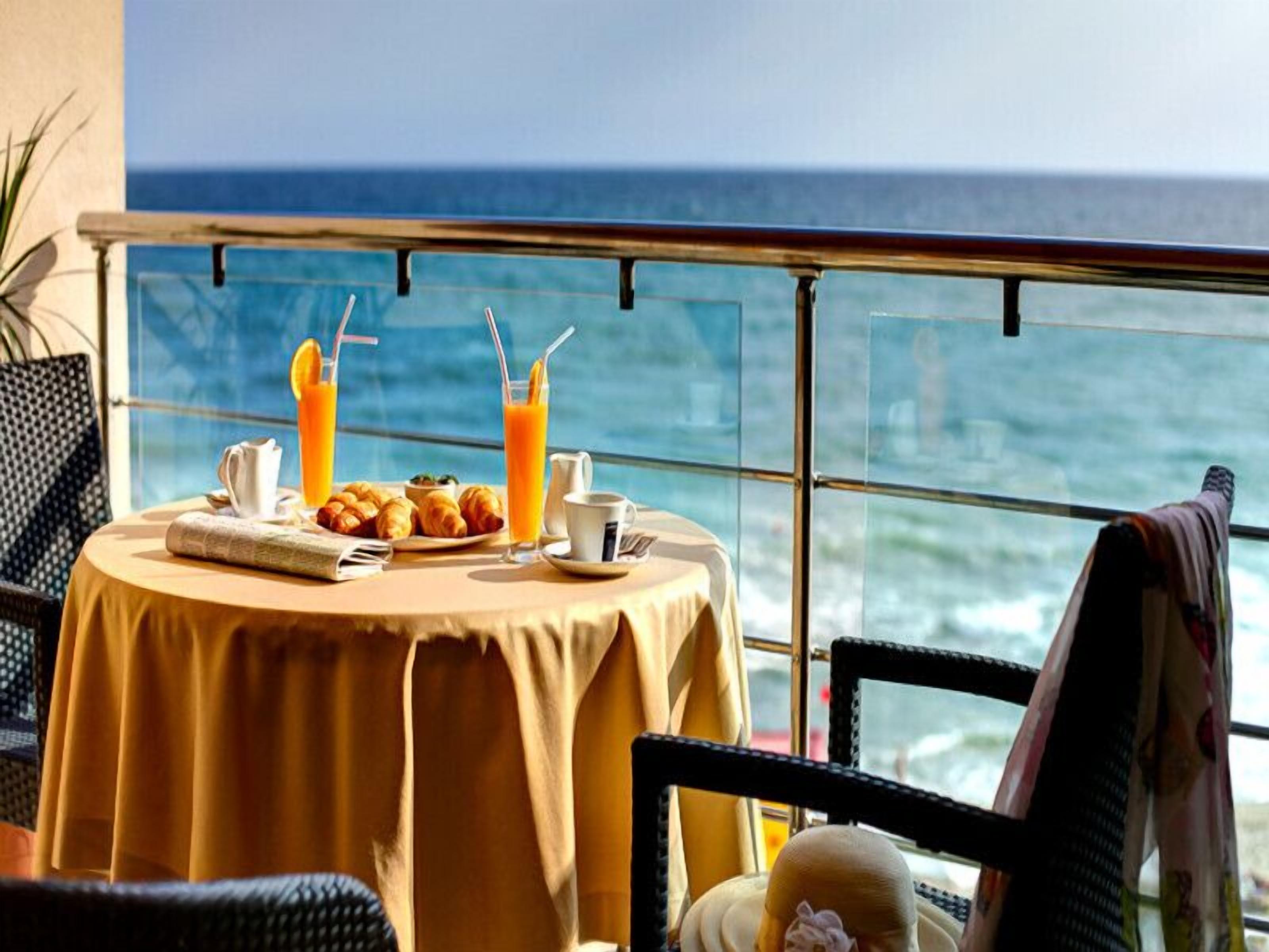 Deluxe Suite | Beach/ocean view