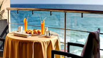 Deluxe Suite | Beach/ocean view