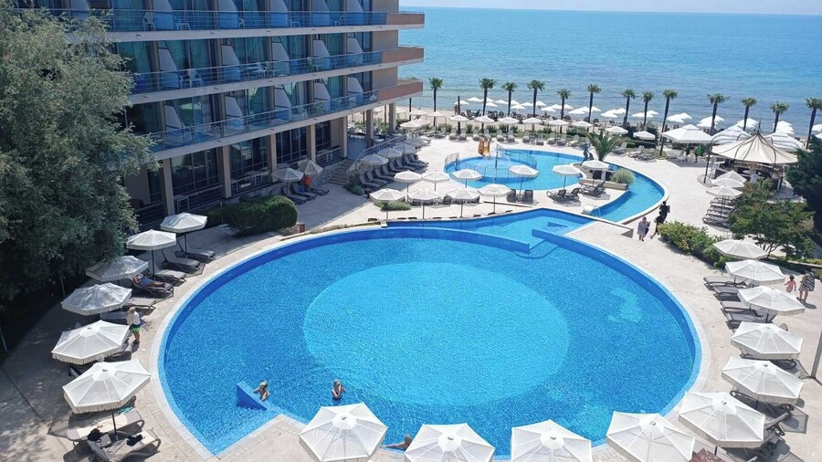 Sandy bay hotel