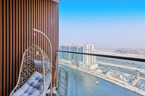 Balcony - bnbme - Trillionaire Residences - STUDIO (Dubai)