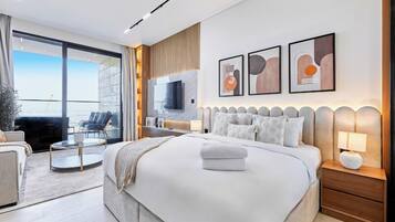 Premium Studio, Canal View