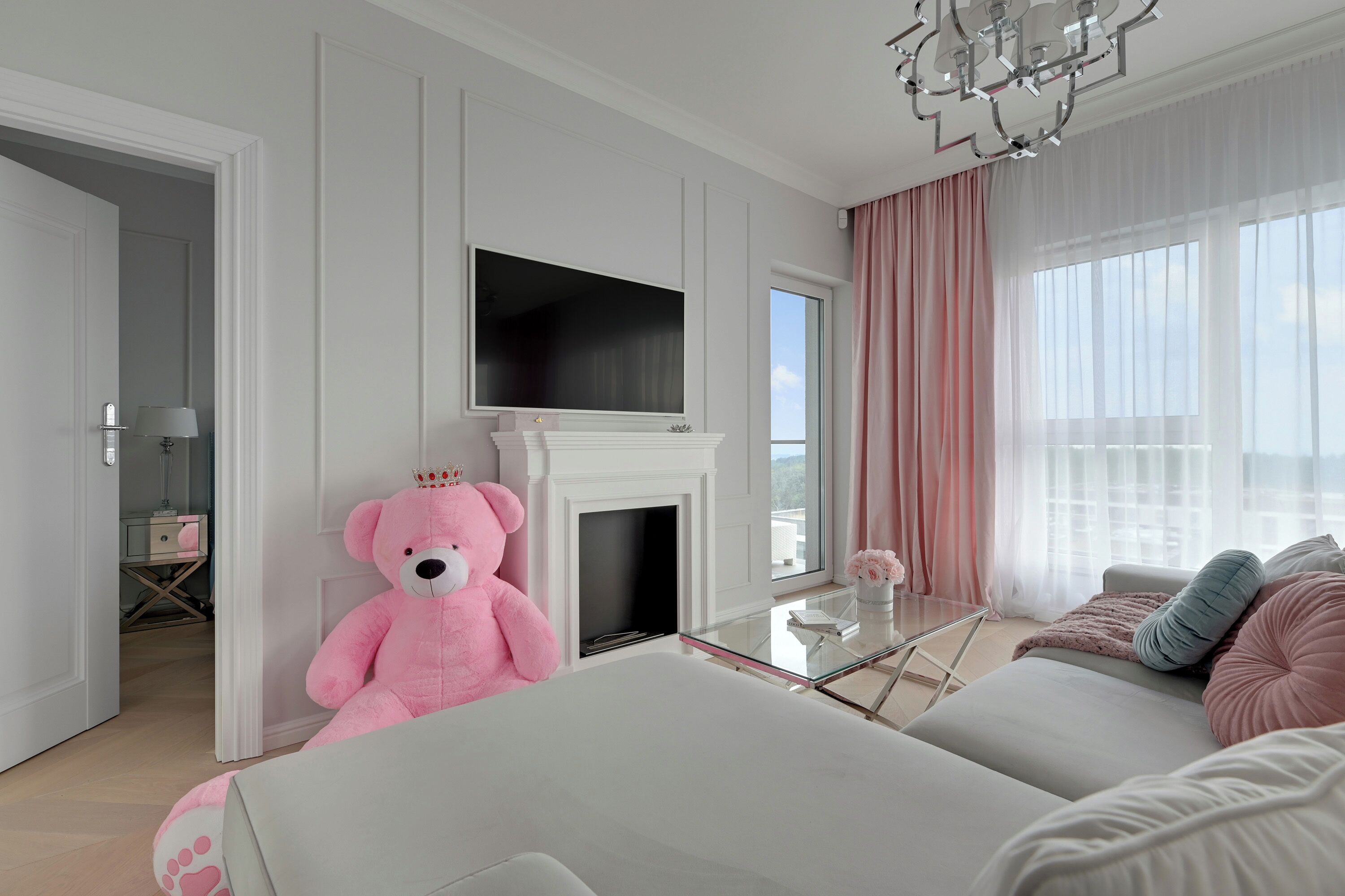 Deluxe Apartment, Hill View | Living area | 35-inch flat-screen TV with satellite channels