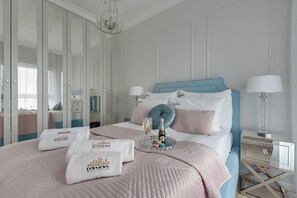 豪華公寓, 山景 | 起居區 | 35-吋平面電視，提供衛星頻道